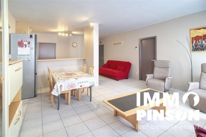 Comfortabel gelijkvloers appartement op enkele stappen van dijk en strand te koop in De Panne - Immo Pinson