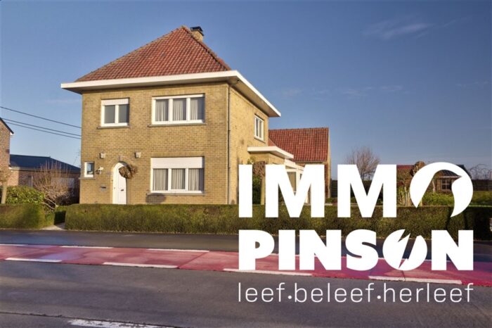 Woning met ruime tuin en landbouwgrond te koop in Poperinge - Immo Pinson