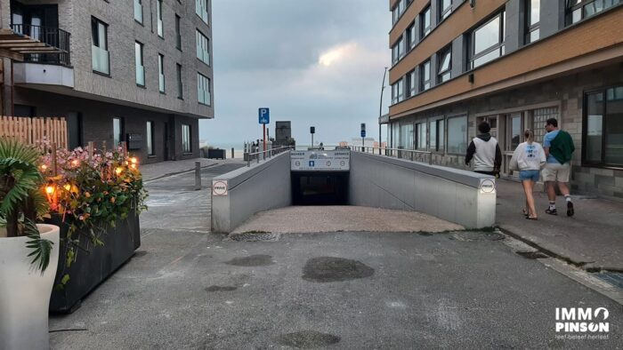 Garage onder de zeedijk te koop in De Panne - Immo Pinson